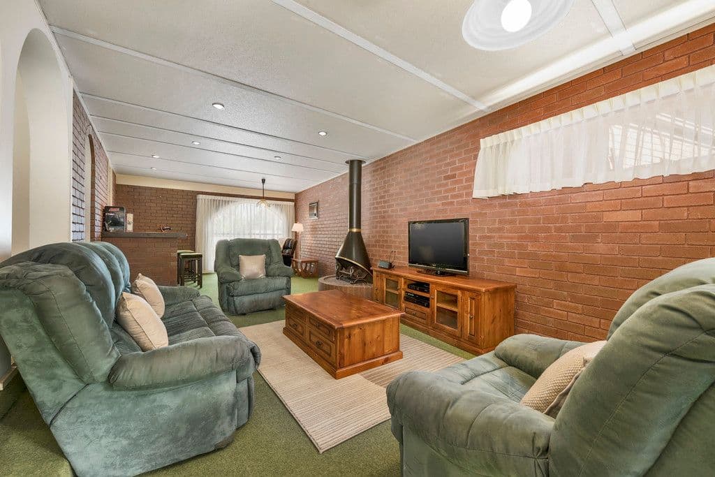 45 Howard Road, Dingley Village VIC 3172, Dingley Village - Thumbnail 2