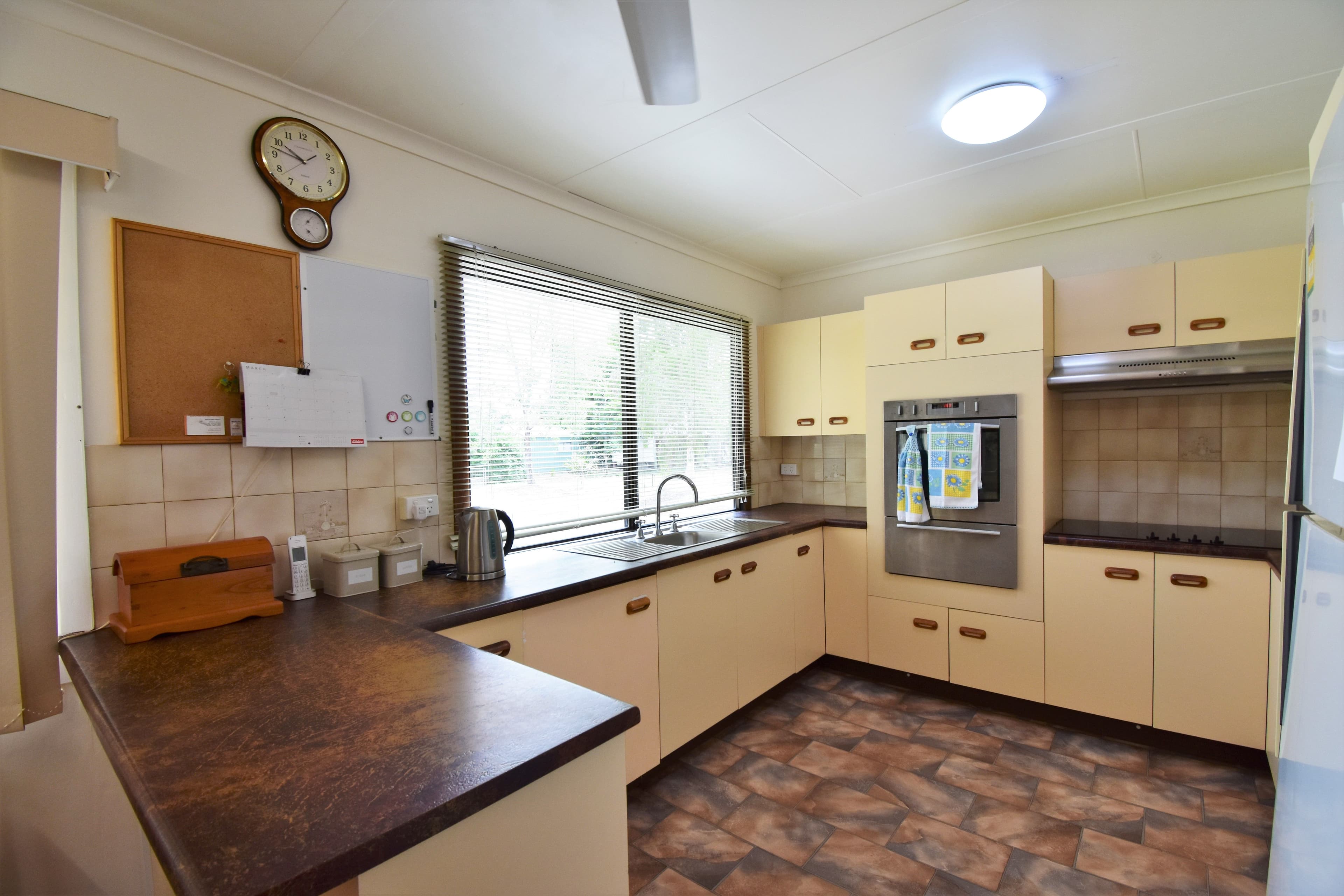 82 Boree Street, Barcaldine QLD 4725, Barcaldine - Thumbnail 5