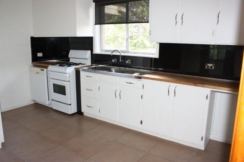 21 Hunter Street, RUTHERGLEN VIC 3685, Rutherglen - Thumbnail 2