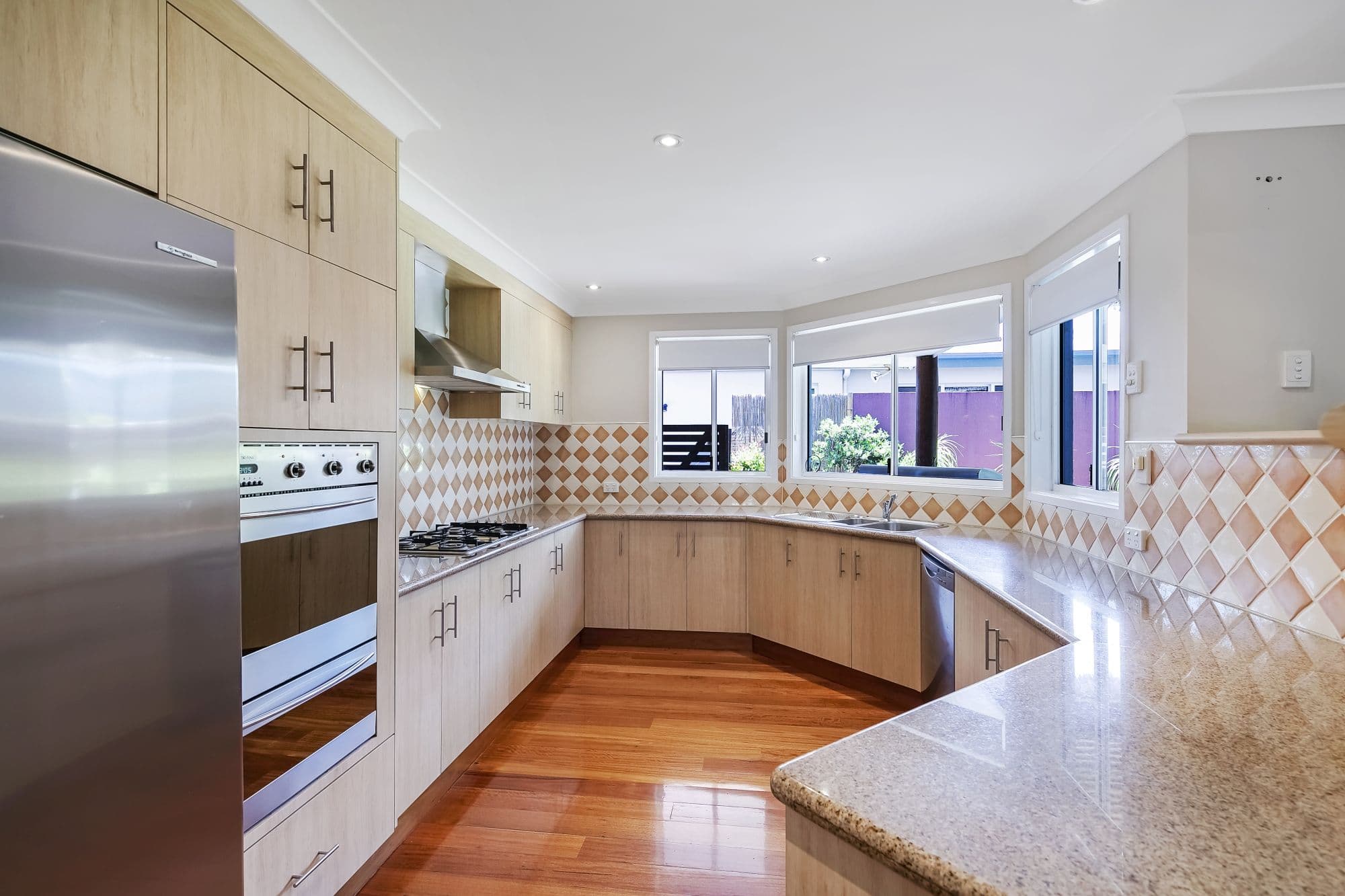 7 Lachlan Place, Berkeley Vale NSW 2261, Berkeley Vale - Thumbnail 2