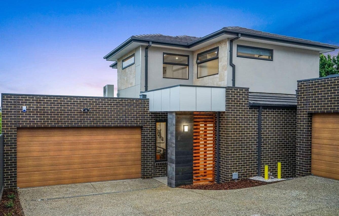 11 Newbigin Street, Burwood VIC 3125, Burwood - Thumbnail 2