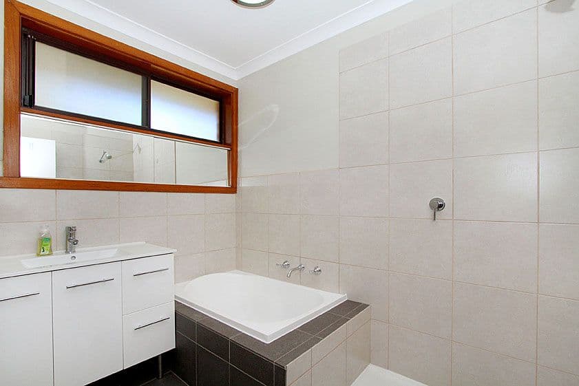 4 Forbes Court, MILL PARK VIC 3082, Mill Park - Thumbnail 8