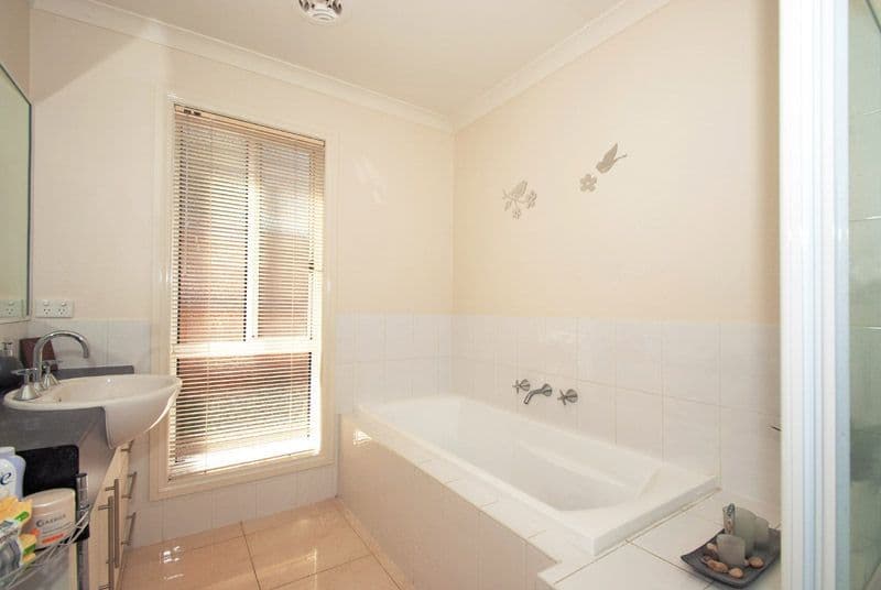 95 Vincent Drive, SOUTH MORANG VIC 3752, South Morang - Thumbnail 8