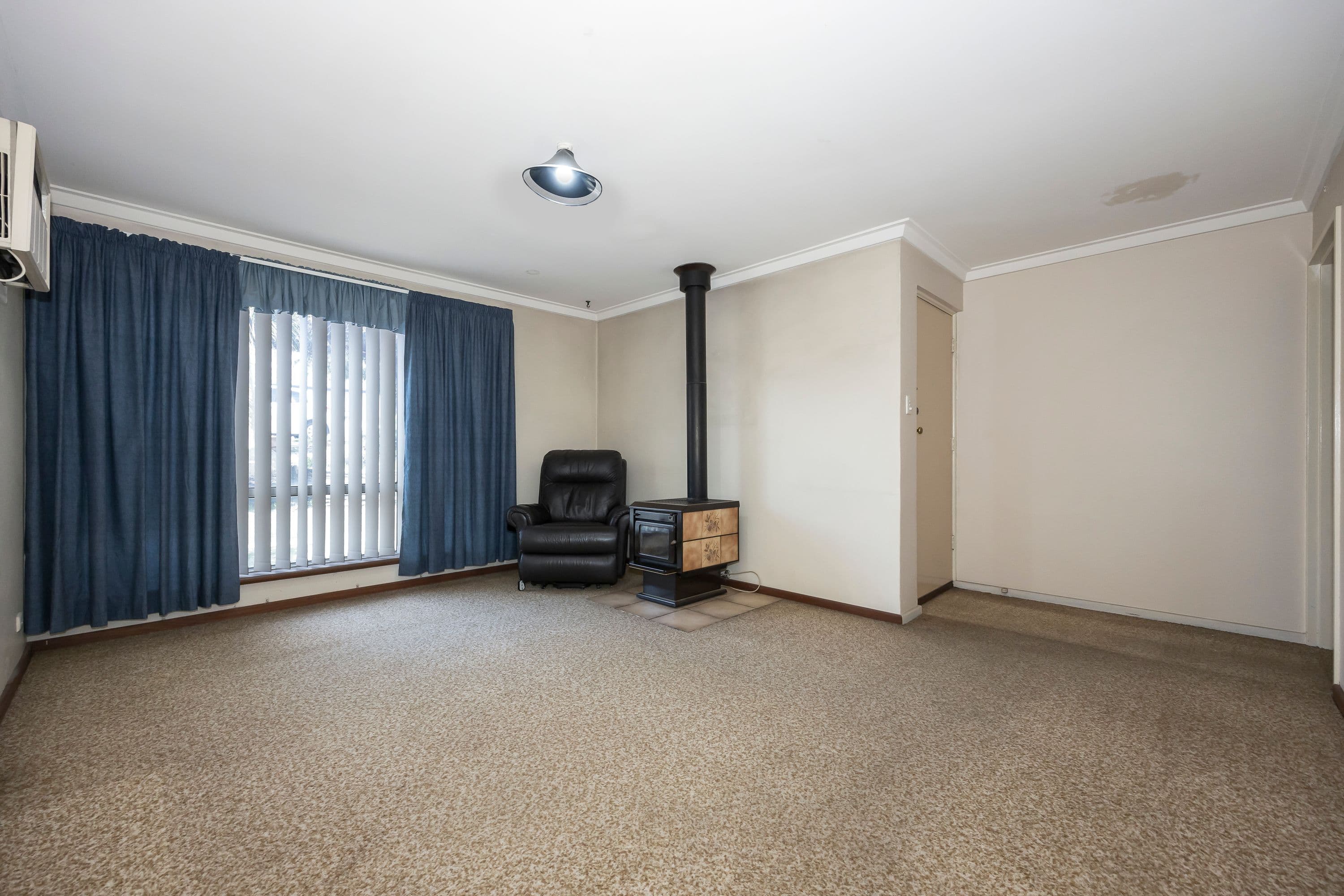 46 Burgland Drive, Girrawheen WA 6064, Girrawheen - Thumbnail 8