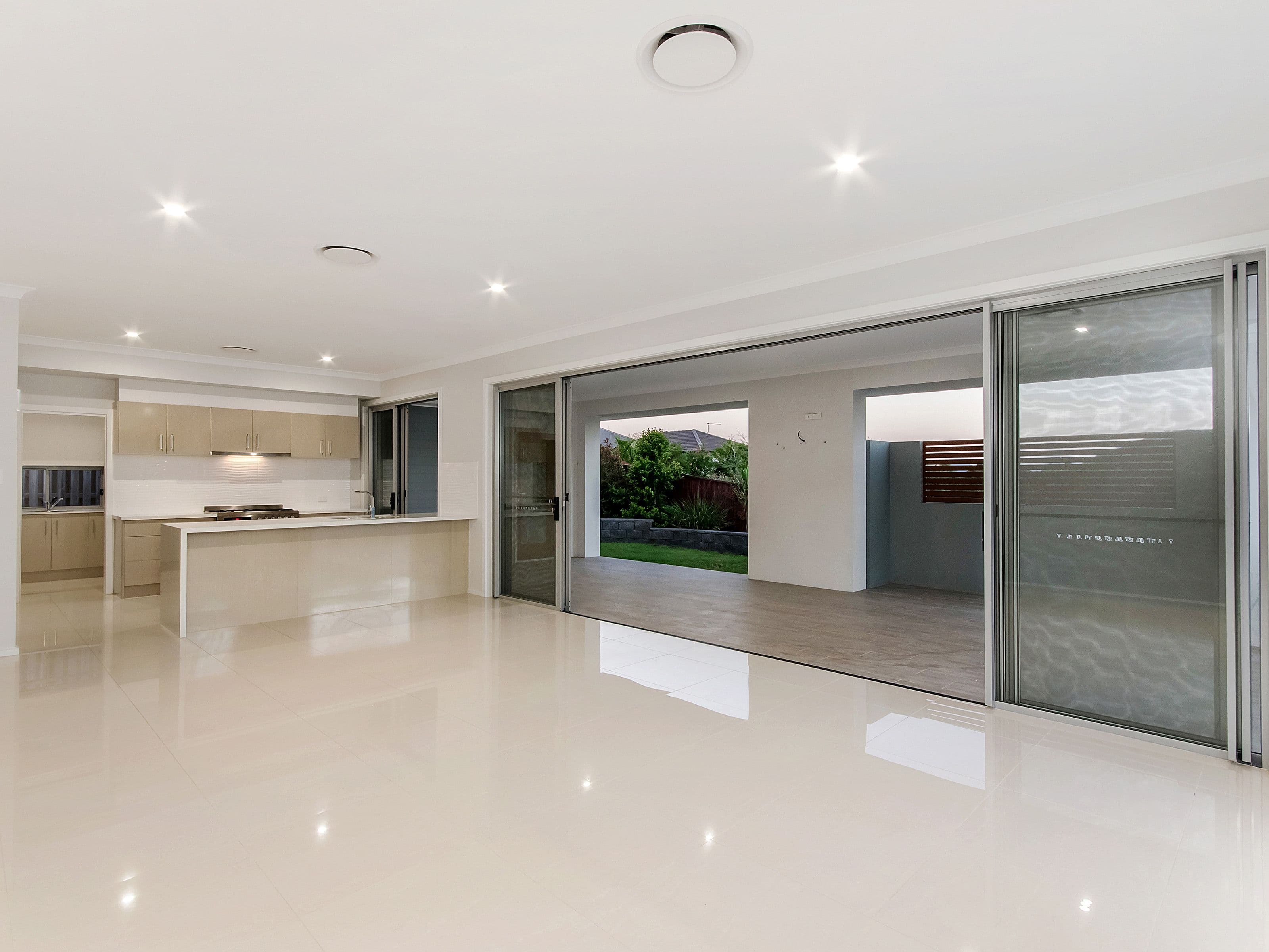 19 Kimberley Creek Road, UPPER COOMERA QLD 4209, Upper Coomera - Thumbnail 3