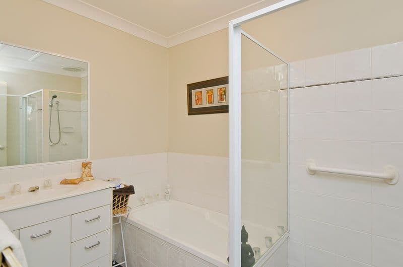 76 Hoffschildt Drive, CURRUMBIN WATERS QLD 4223, Currumbin Waters - Thumbnail 6