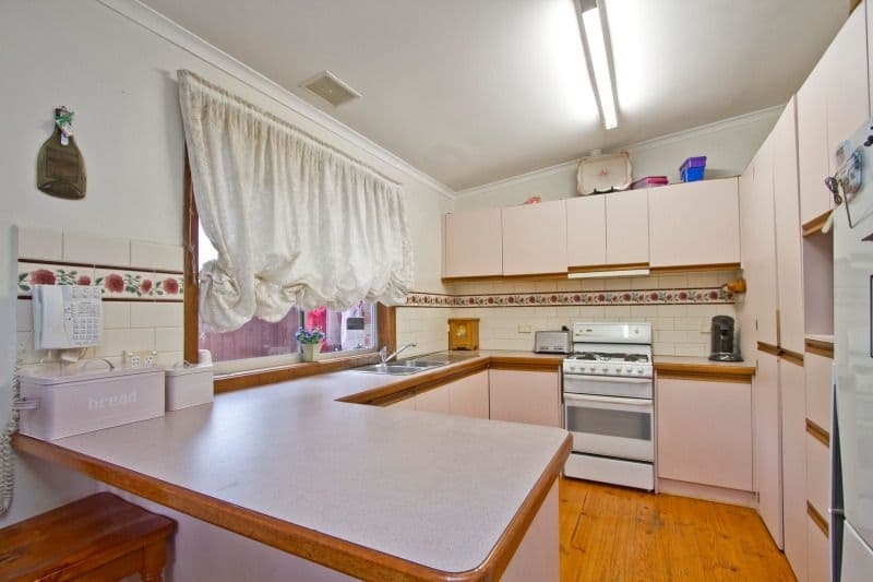 32 Mitre Crescent, FRANKSTON NORTH VIC 3200, Frankston North - Thumbnail 2