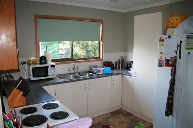 6  Satinwood Street, CRESTMEAD QLD 4132, Crestmead - Thumbnail 4
