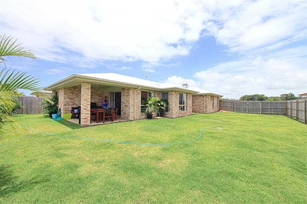 96 Fairway Drive, BARGARA QLD 4670, Bargara - Thumbnail 2