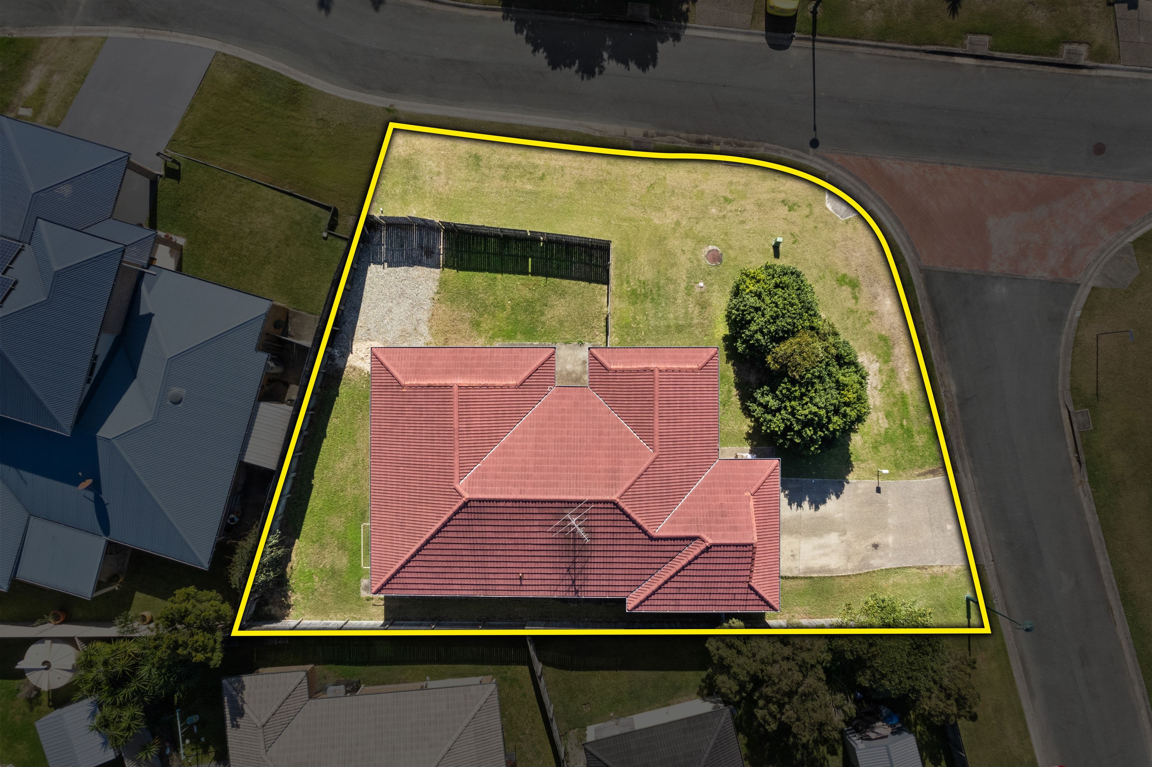 9 Arina Place, Deception Bay QLD 4508, Deception Bay - Thumbnail 2