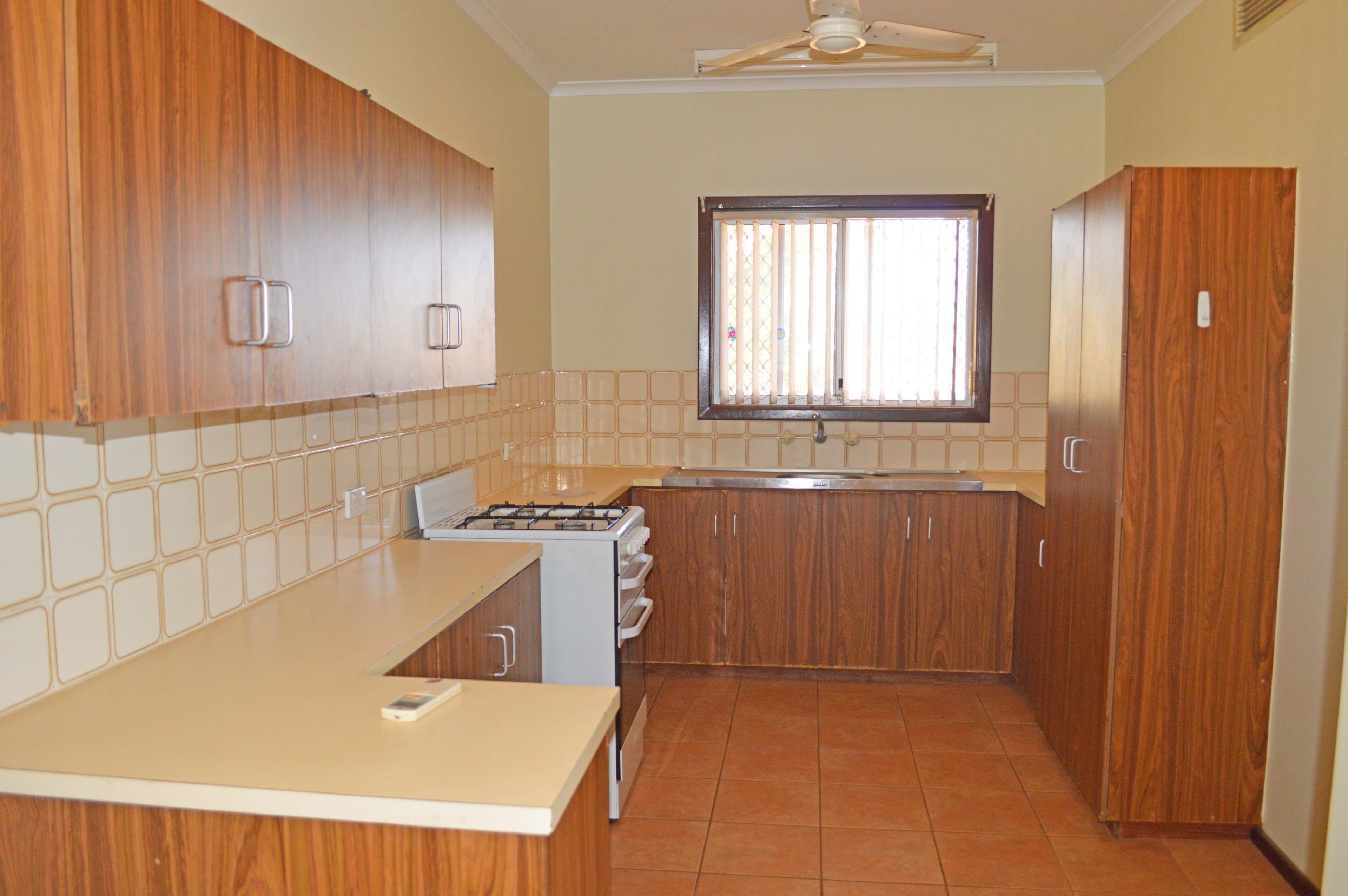 12 Boogalla Crescent, South Hedland WA 6722, South Hedland - Thumbnail 3