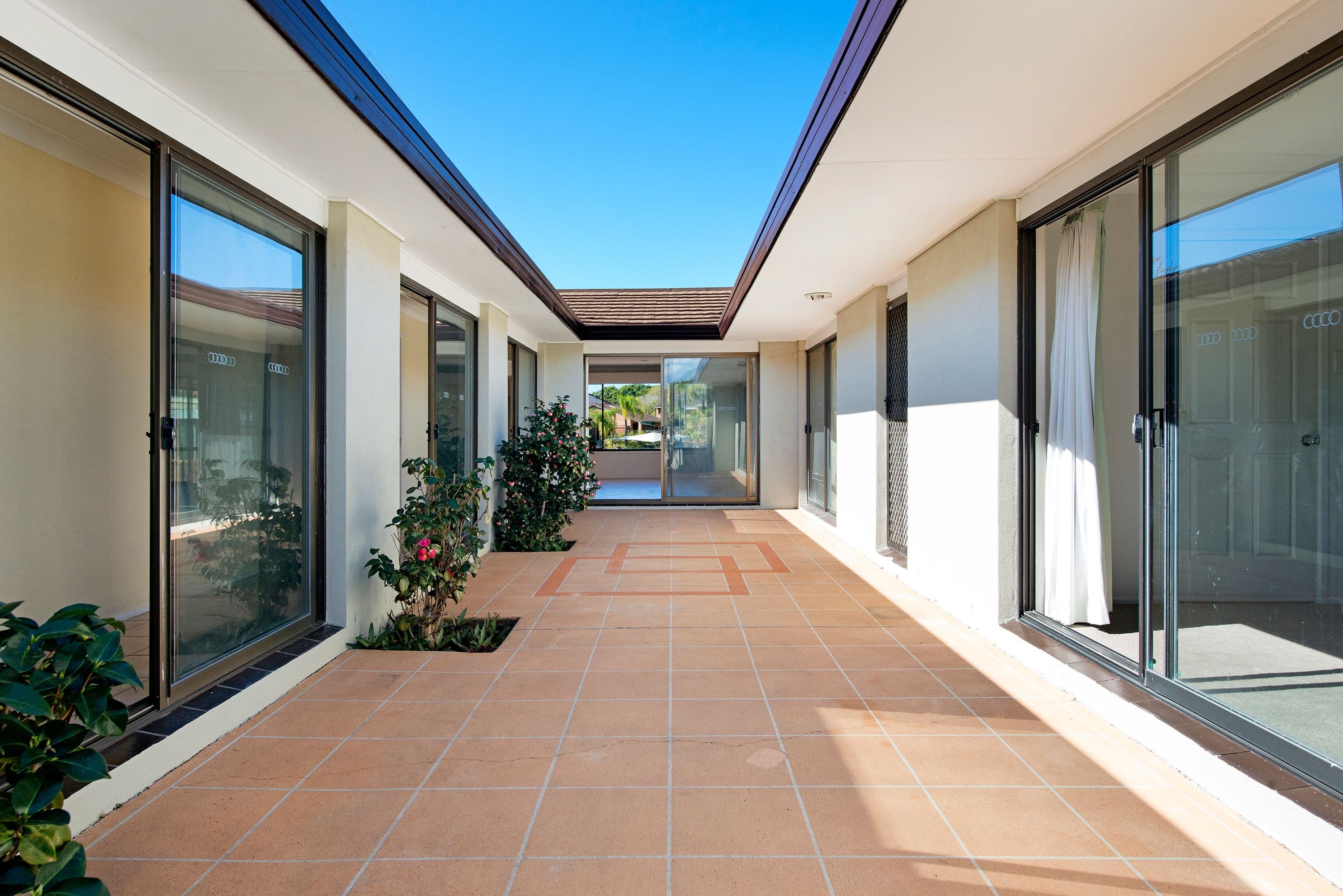 4 Plumosa Court, Mermaid Waters QLD 4218, Mermaid Waters - Thumbnail 3