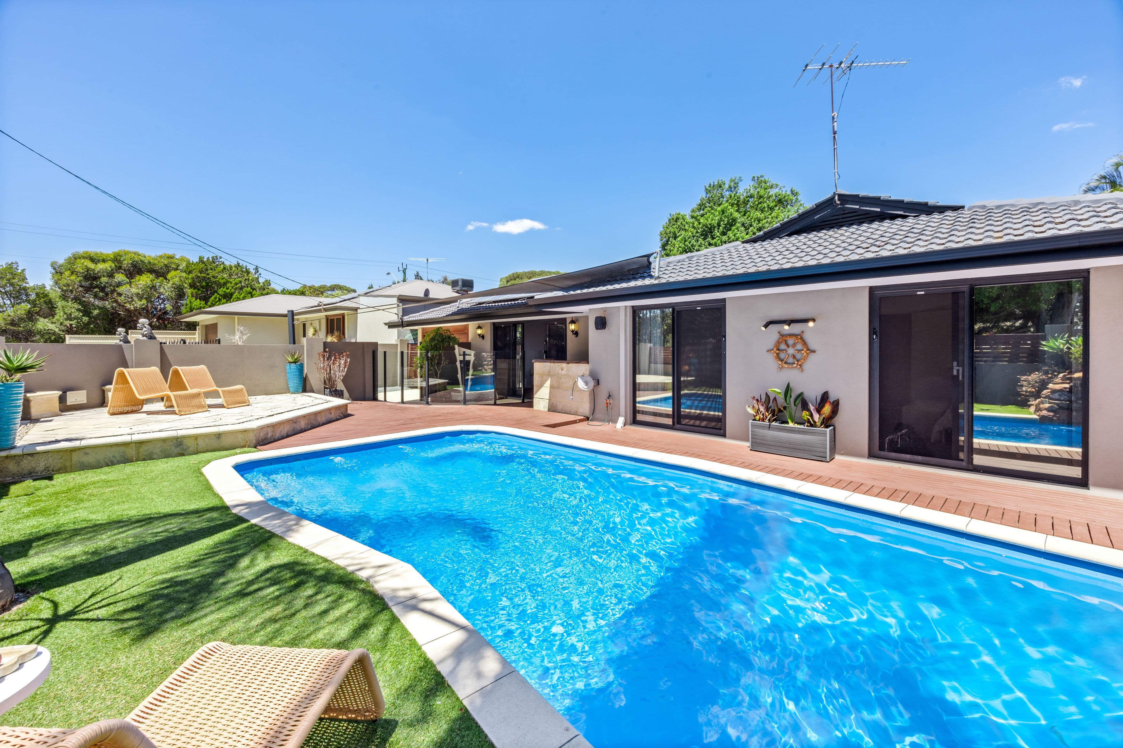 4 Ninnis Place South, Hillarys WA 6025, Hillarys - Thumbnail 2