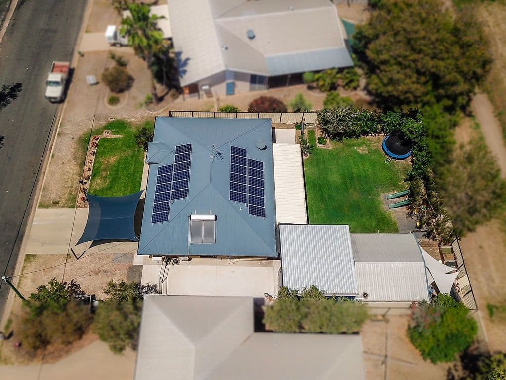 28 Dawn Crescent, Emerald QLD 4720, Emerald - Thumbnail 3
