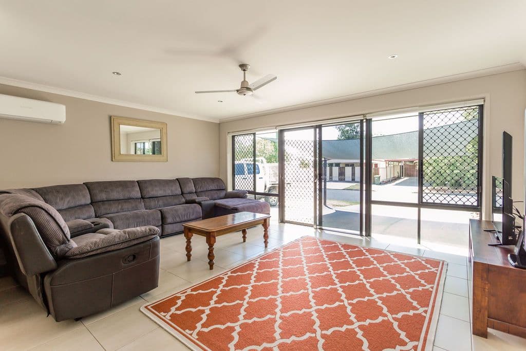 28 Dawn Crescent, Emerald QLD 4720, Emerald - Thumbnail 6