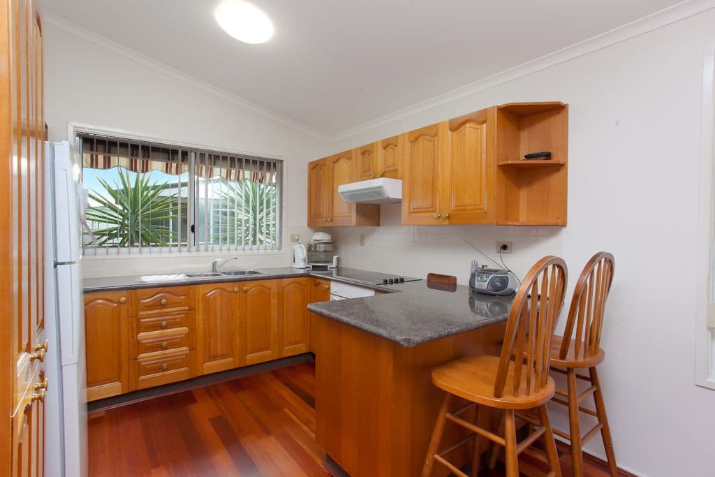 8 Sunnyside Crescent, Kianga, Kianga - Thumbnail 5