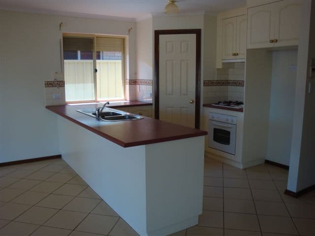26 Quantock Crescent, CRAIGMORE SA 5114, Craigmore - Thumbnail 4