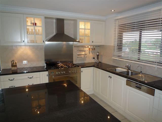 14 Glenarbon Court, PARA HILLS SA 5096, Para Hills - Thumbnail 2