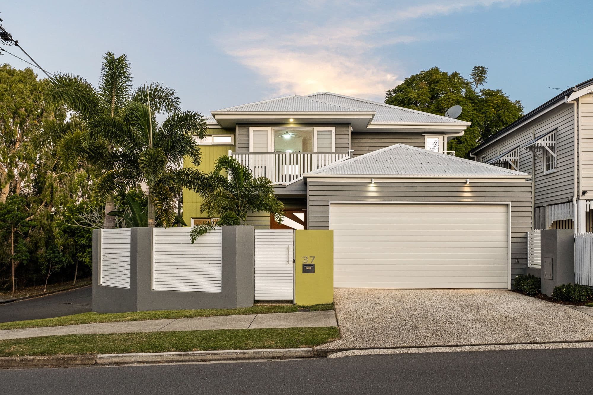 37 Arnold Street, Holland Park QLD 4121, Holland Park - Thumbnail 2