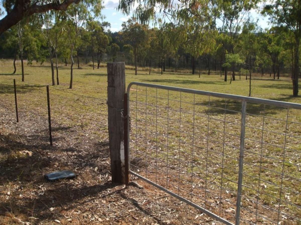 1 Cooks Road, MOUNT MORGAN, Mount Morgan - Thumbnail 5