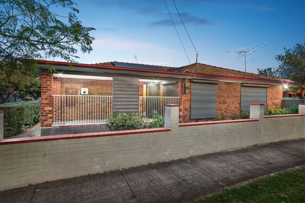 32 Margaret Street, Werribee VIC 3030, Werribee - Thumbnail 2