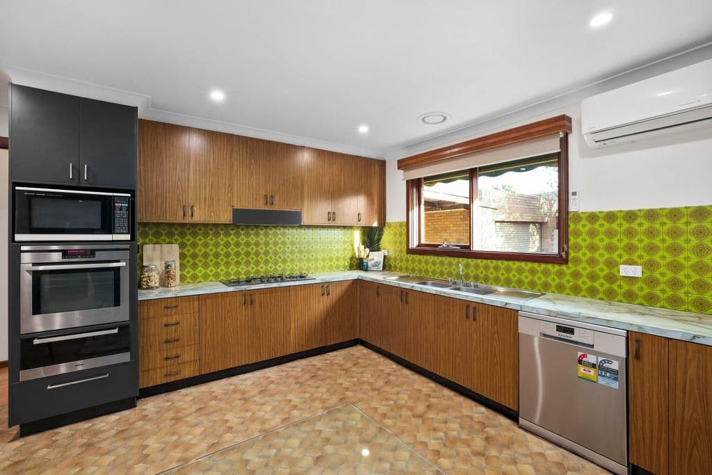 32 Margaret Street, Werribee VIC 3030, Werribee - Thumbnail 5