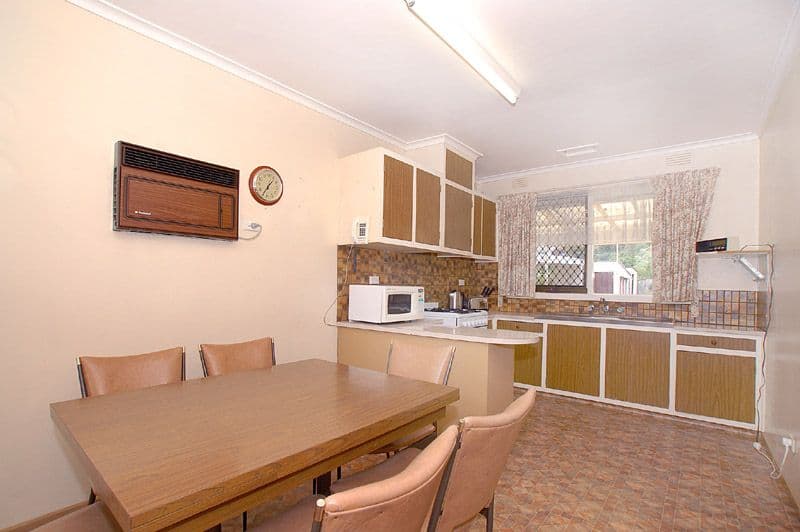 7 Stackpoole Street, NOBLE PARK VIC 3174, Noble Park - Thumbnail 4