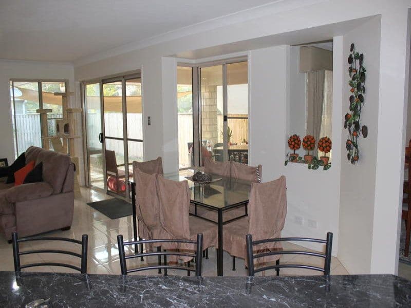 96 Cowie Road, CARSELDINE QLD 4034, Carseldine - Thumbnail 2