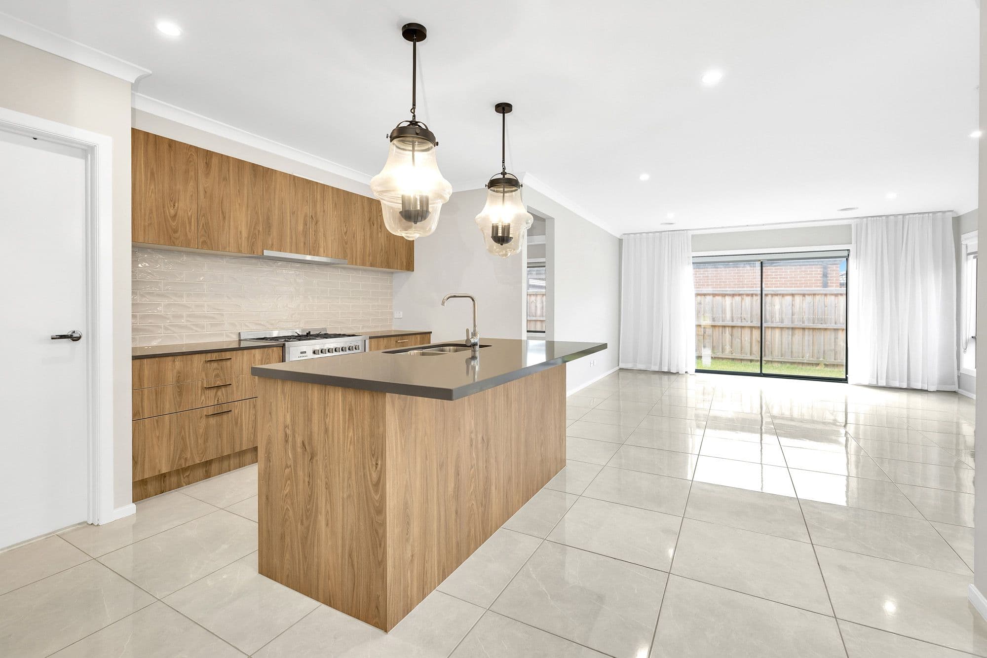 30 Langdon Drive, Wyndham Vale VIC 3024, Wyndham Vale - Thumbnail 3