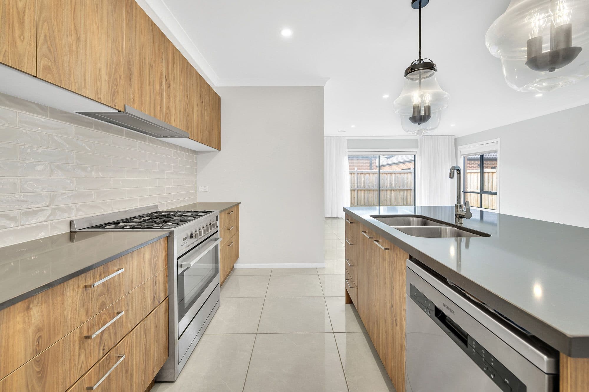 30 Langdon Drive, Wyndham Vale VIC 3024, Wyndham Vale - Thumbnail 4