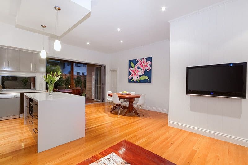17 Gurley Street, WAVELL HEIGHTS QLD 4012, Wavell Heights - Thumbnail 3