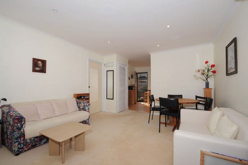 25 Petrie Street, FRANKSTON VIC 3199, Frankston - Thumbnail 4