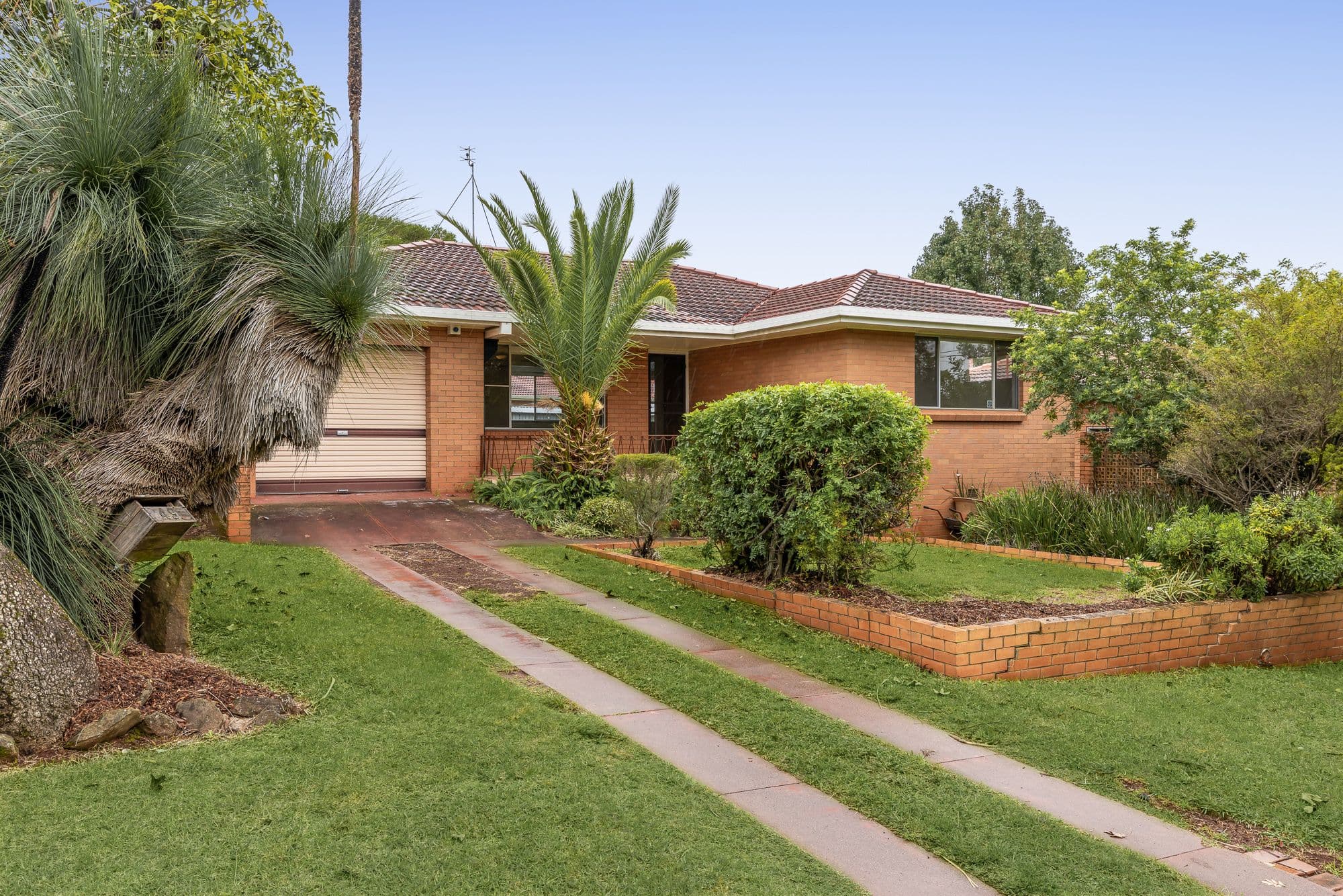49 Debra Street, Centenary Heights QLD 4350, Centenary Heights - Thumbnail 2