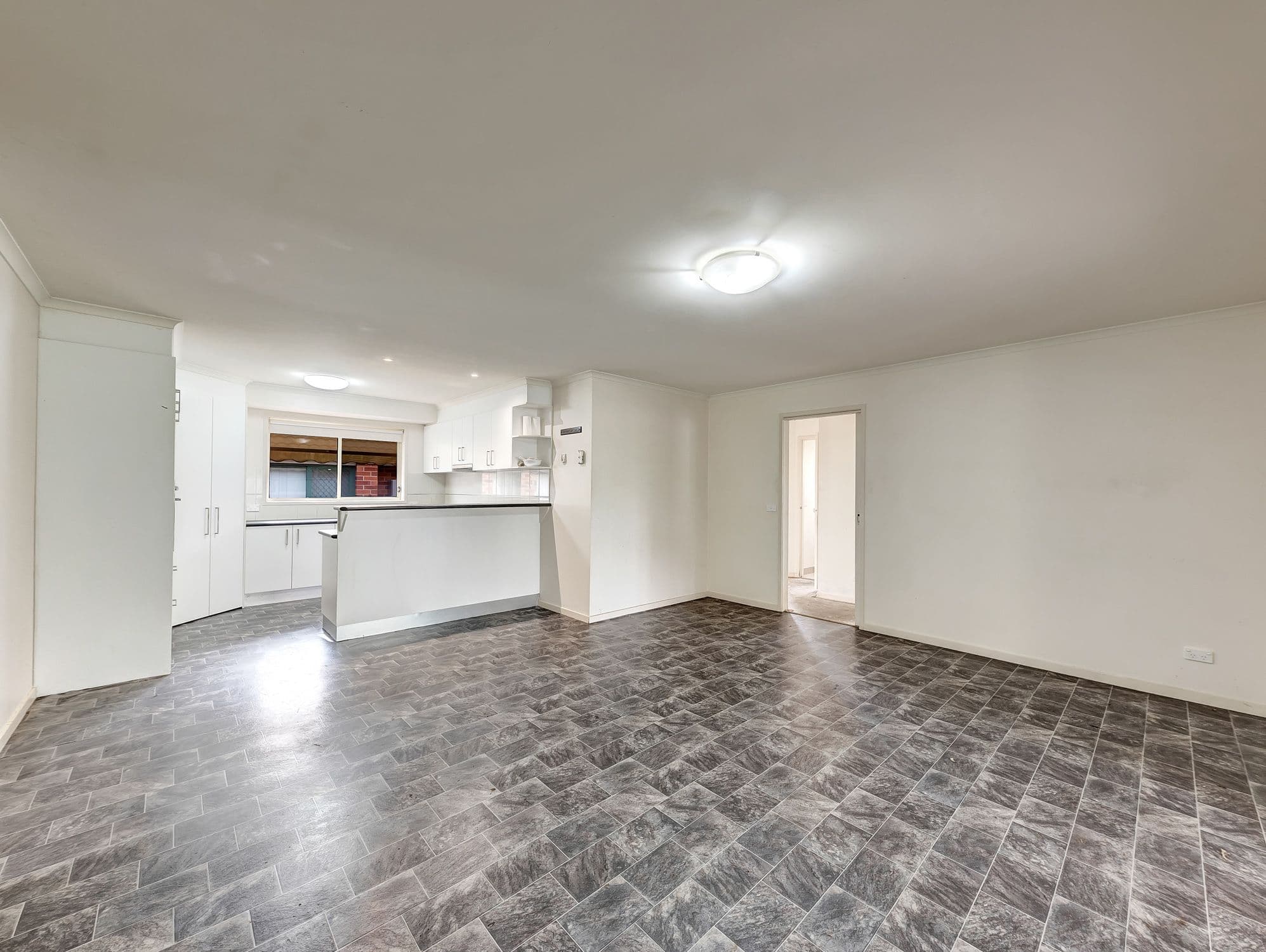 17 Banksia Street, West Albury NSW 2640, West Albury - Thumbnail 4