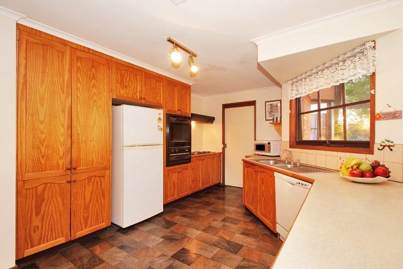 21 SAVANNA Drive, MOOROOLBARK VIC 3138, Mooroolbark - Thumbnail 3