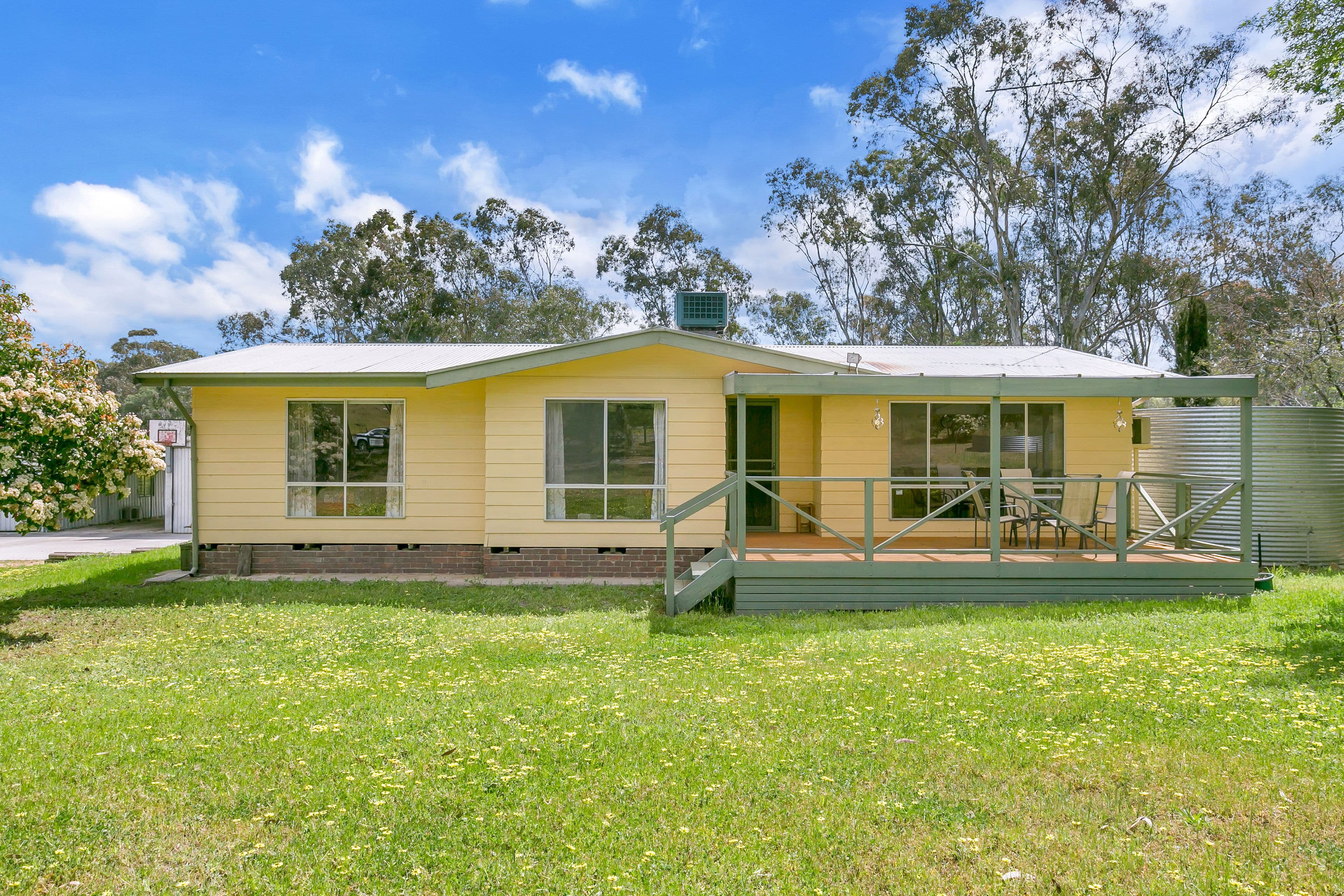 9 Beaconsfield Lane, CAROLINE SPRINGS, Caroline Springs - Image 1