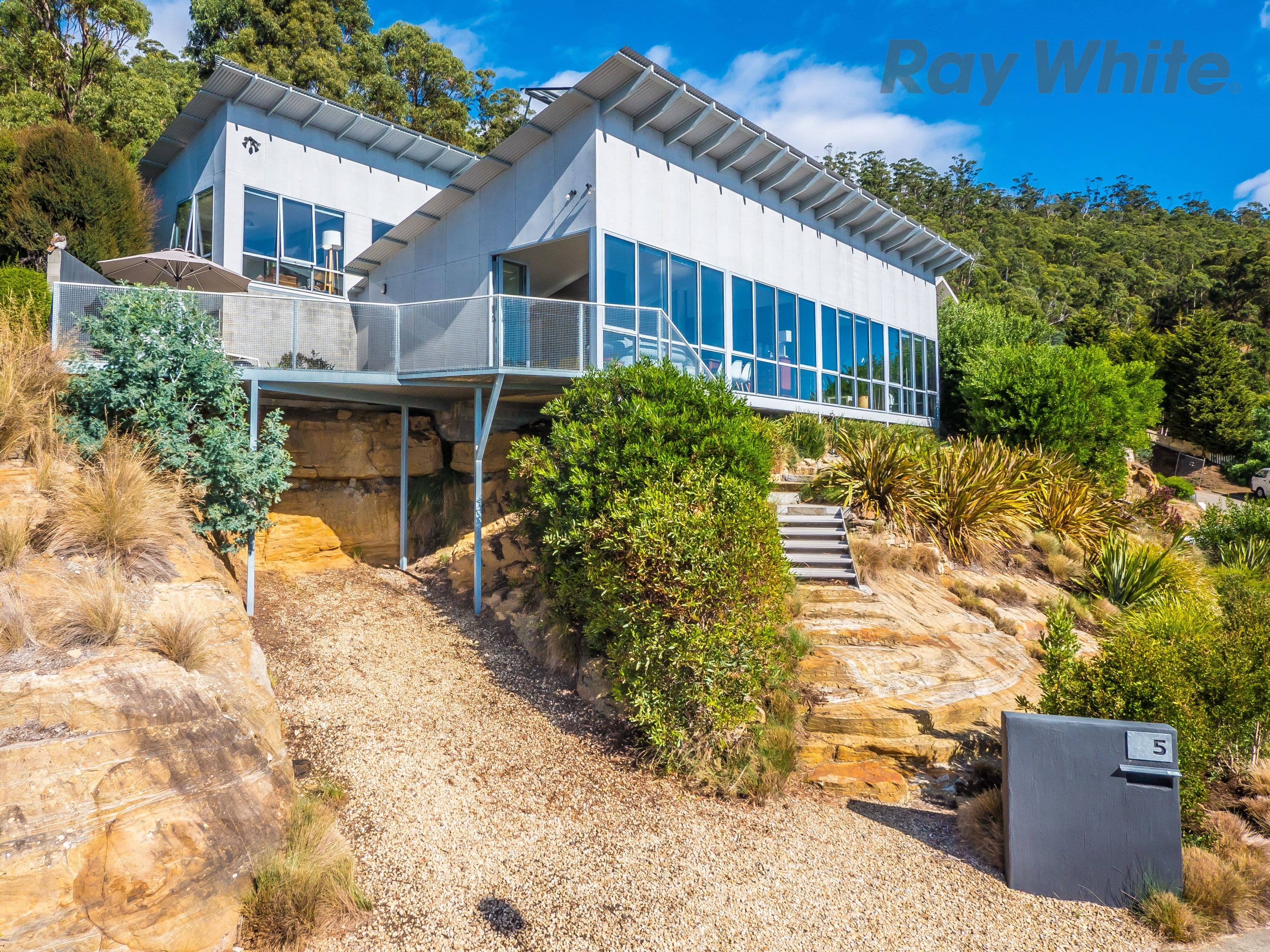 5 Bimbadeen Court, West Hobart TAS 7000, West Hobart - Image 1