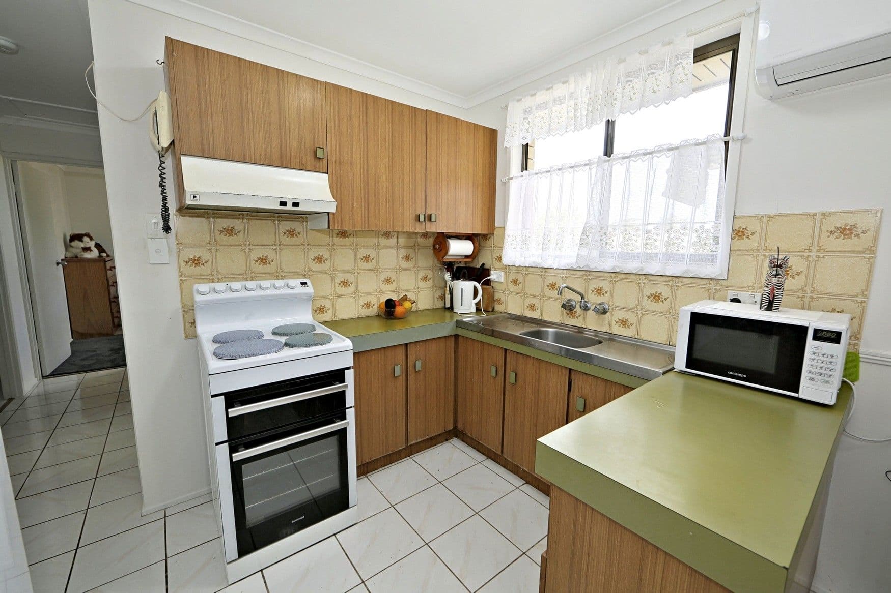 4 Slocomb Street, Avenell Heights QLD 4670, Avenell Heights - Thumbnail 7
