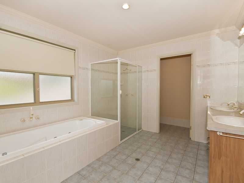 4 Cajeput Court, REEDY CREEK QLD 4227, Reedy Creek - Thumbnail 3