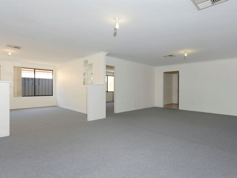 22 Kennedia Court, BALDIVIS WA 6171, Baldivis - Thumbnail 2