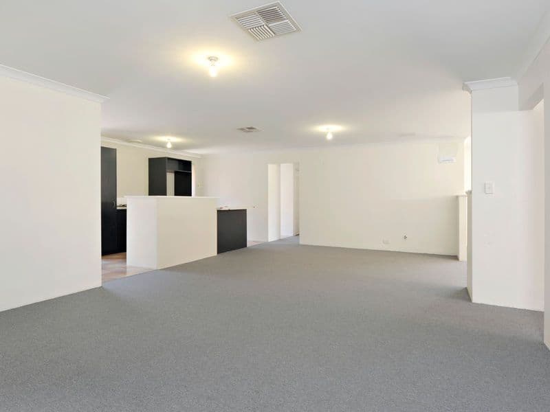 22 Kennedia Court, BALDIVIS WA 6171, Baldivis - Thumbnail 3