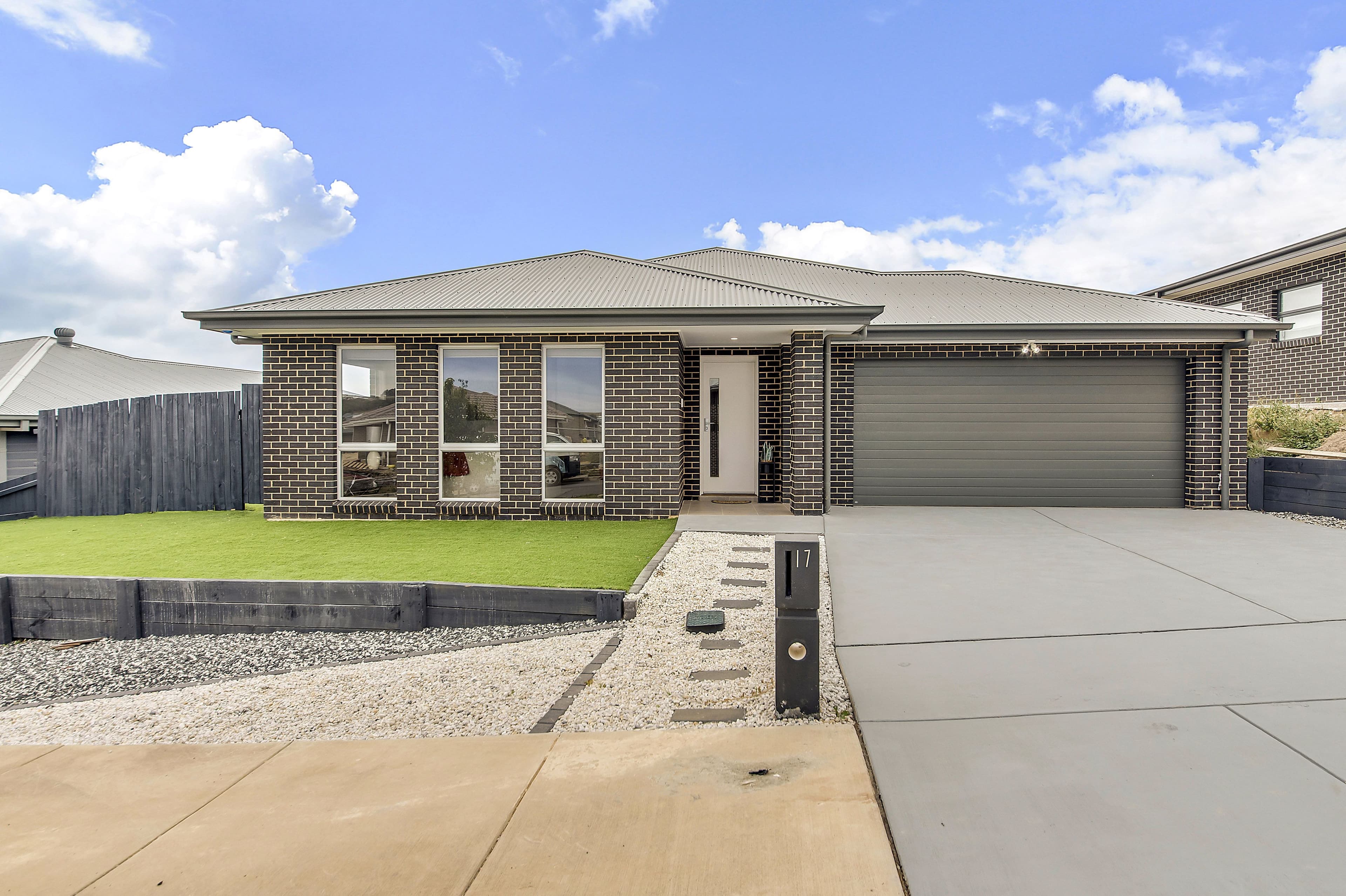 17 Dengate Crescent, MONCRIEFF ACT 2914, Moncrieff - Image 1
