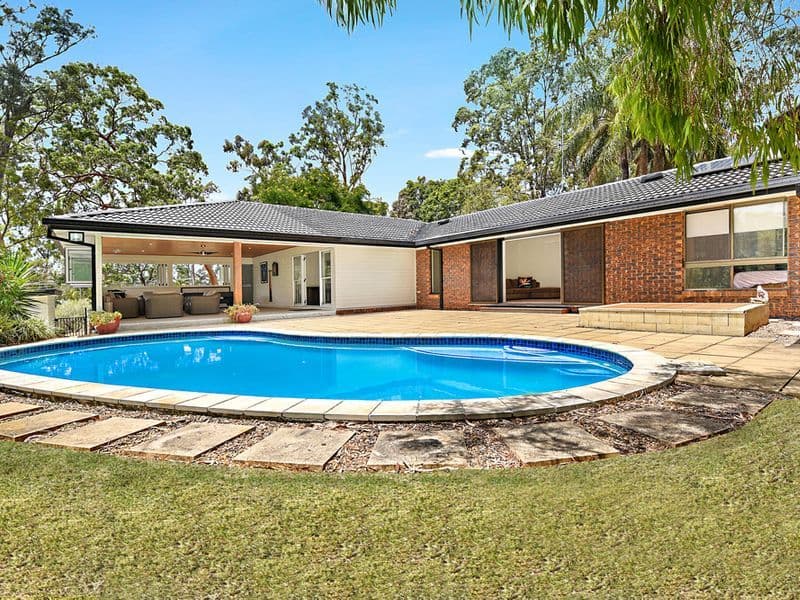 23 Hammond Drive, Gaven QLD 4211, Gaven - Thumbnail 2