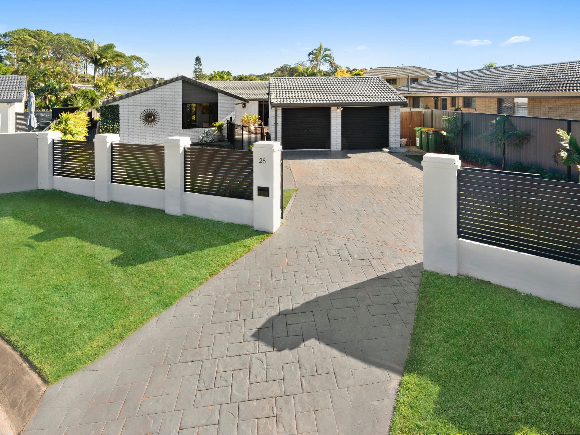 25 Carolina Close, ELANORA QLD 4221, Elanora - Thumbnail 2