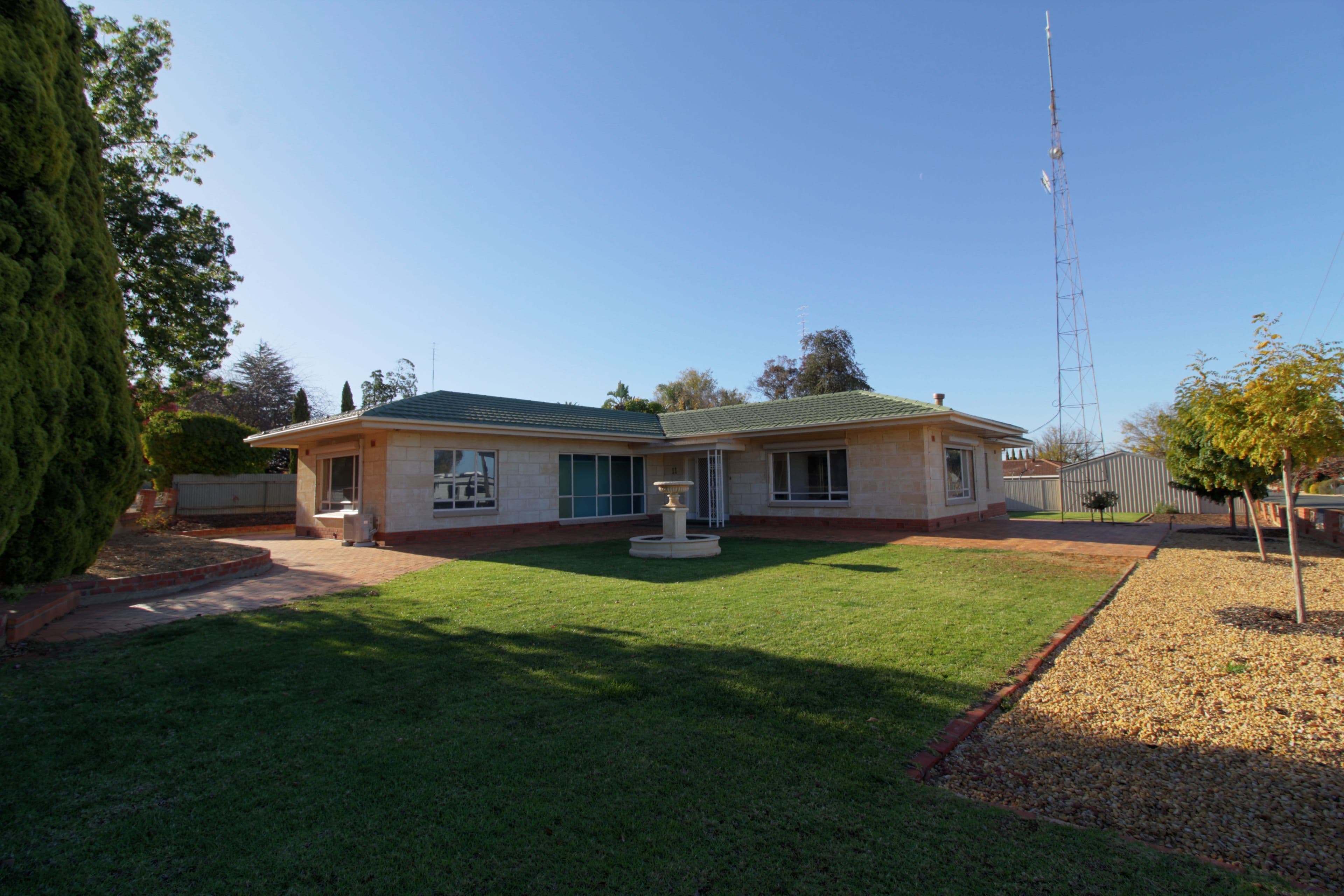 11 Fourth Street, Loxton SA 5333, Loxton - Image 1