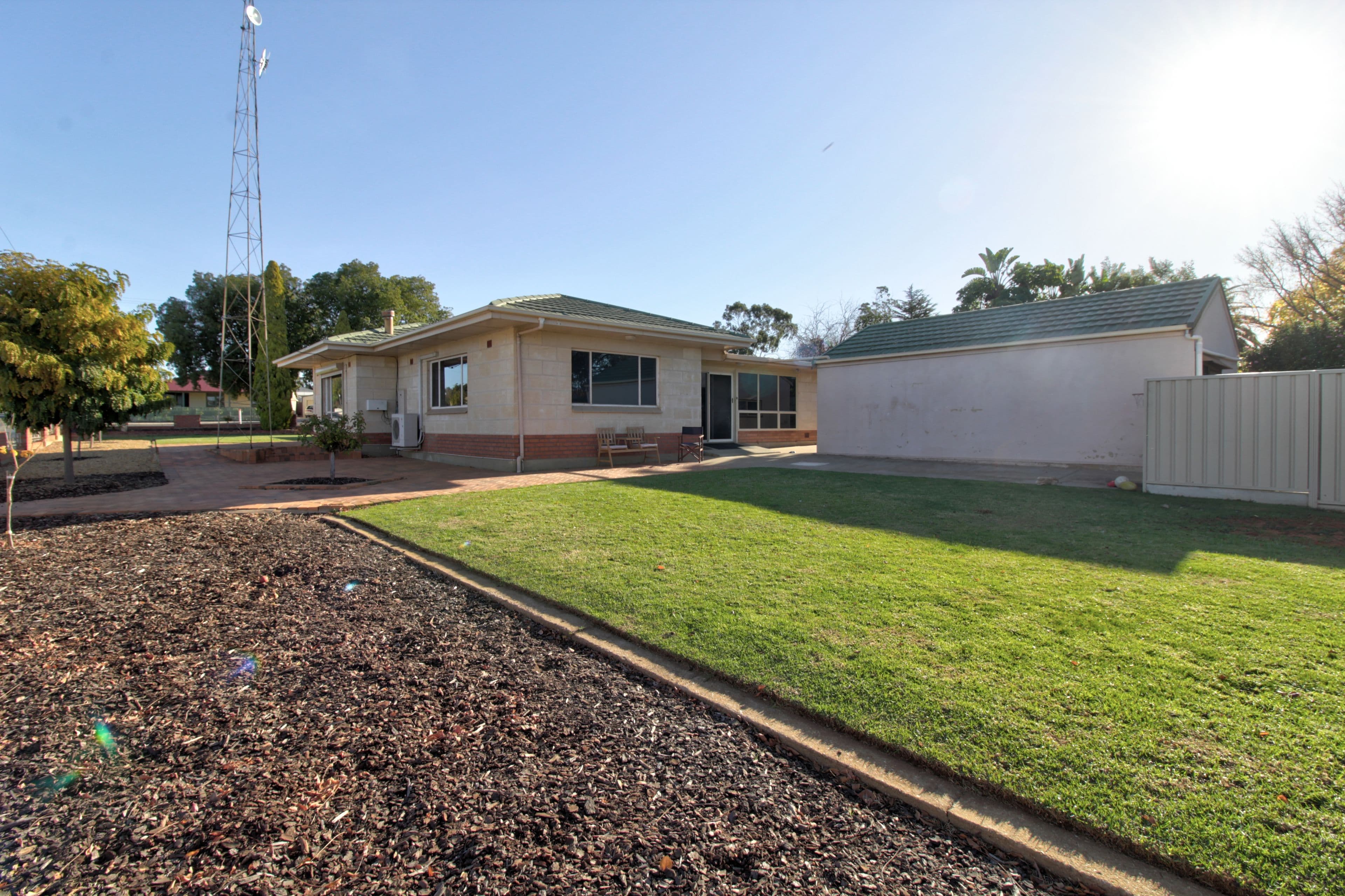 11 Fourth Street, Loxton SA 5333, Loxton - Thumbnail 2
