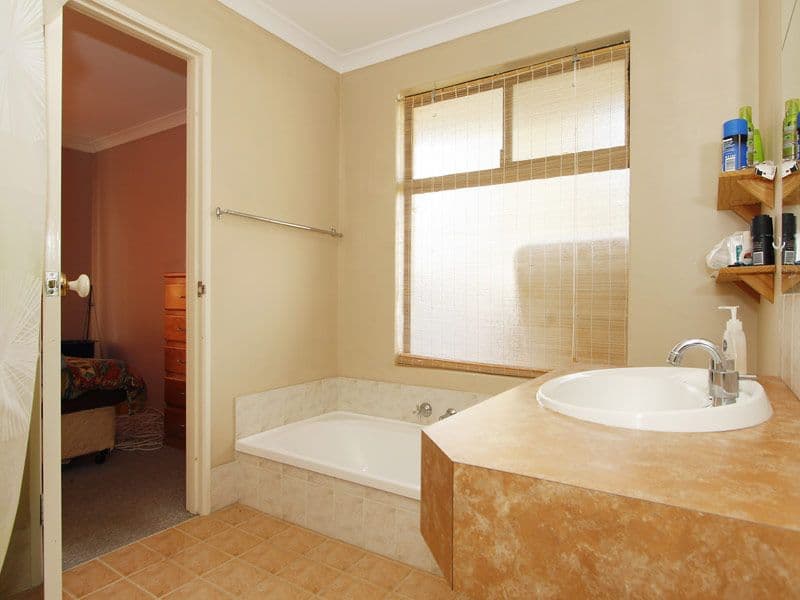 95 St Barnabas Parade, QUINNS ROCKS WA 6030, Quinns Rocks - Thumbnail 5