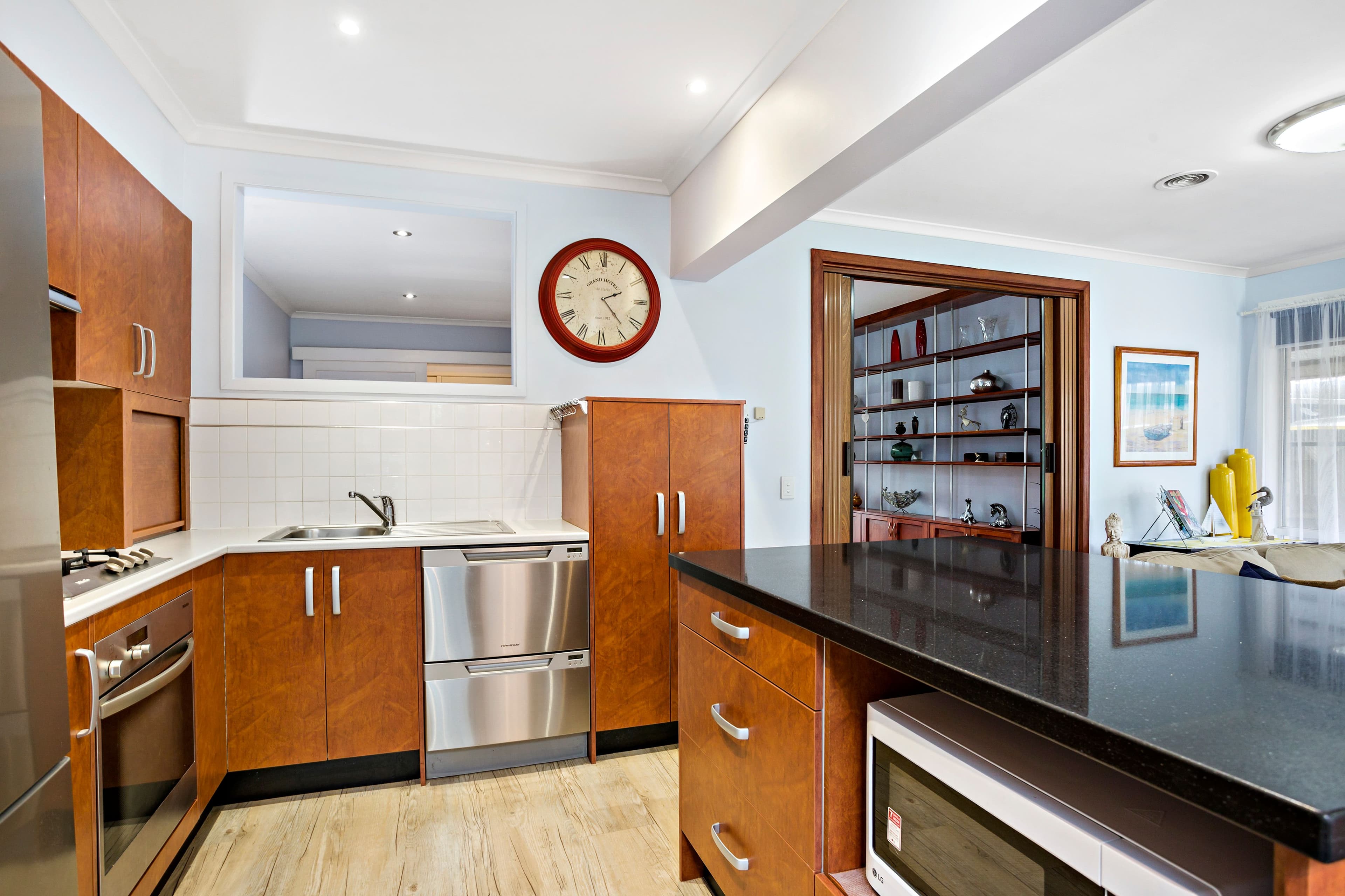 93 Casey Drive, Lalor VIC 3075, Lalor - Thumbnail 3