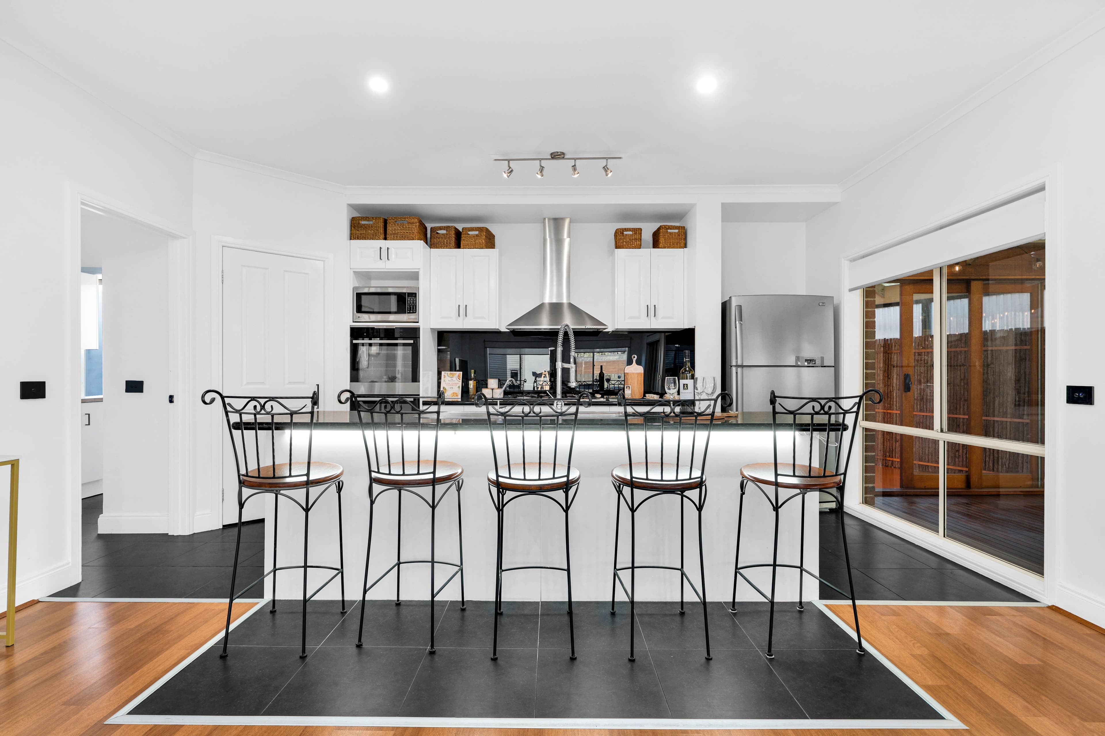 7 Stanley Jones Drive, South Morang VIC 3752, South Morang - Thumbnail 3