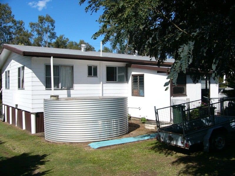 13 Bowen Street, AVONDALE QLD 4670, Avondale - Thumbnail 2